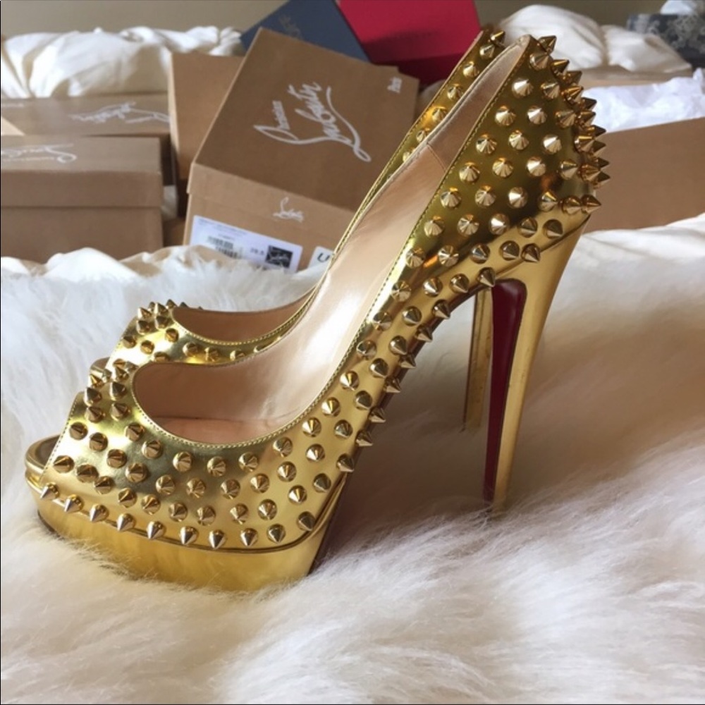 Christian Louboutin lady peep